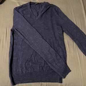Blue v neck sweater